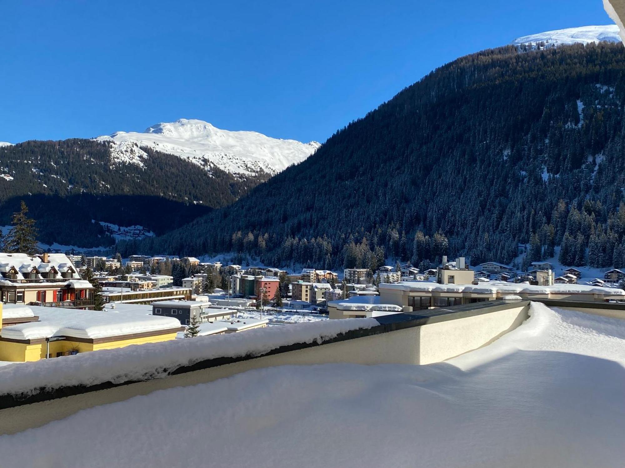 Wef Apartment Mit Weitsicht Davos Extérieur photo